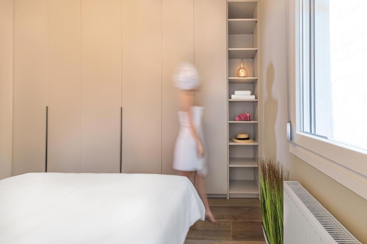 Iconic Salonica Suite Seafront Esterno foto