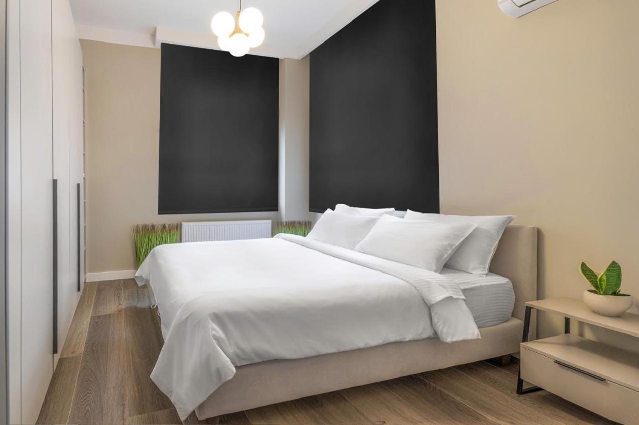 Iconic Salonica Suite Seafront Esterno foto